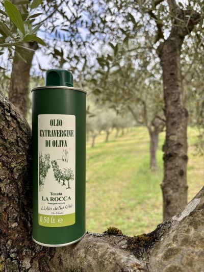 Elegante lattina verde con tappo anti rabbocco